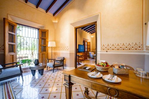 Superior Suite image 3