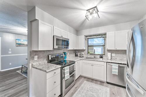 Deltona Home with Saltwater Pool and Sunroom! in Deltona, USA