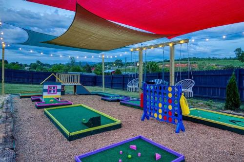 Putt-Putt, Mins to Dollywood+Parkway No Steep Rds, RV Parkin, in Sevierville, USA