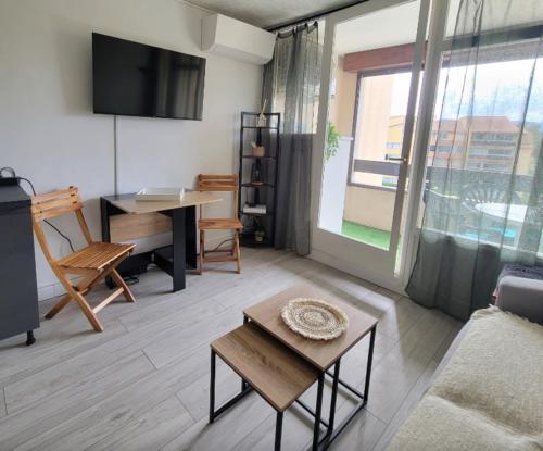 Beautiful family studio in the heart of Frejus near Physalis Patisserie Boulangerie