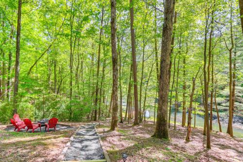 Cozy Lakeside Ellijay Cabin with Game Room and Dock!