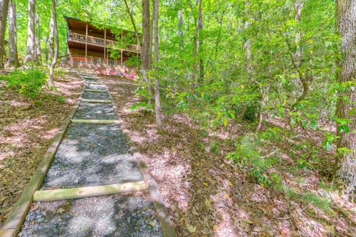 Cozy Lakeside Ellijay Cabin with Game Room and Dock!