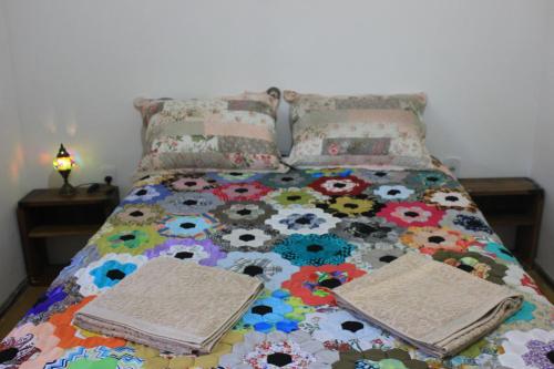 1 double bed, 1 twin bed