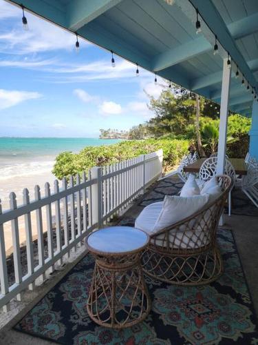 Moeʻuhane Kai Beach Front Home in Punaluu