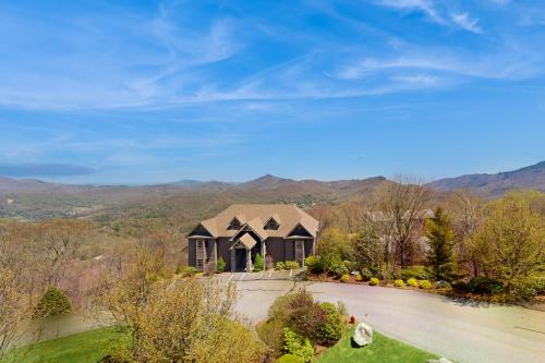 Ridgeline Retreat in Sugar Mountain, USA