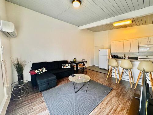 Middle of The Hollywood 1BD - Pool & Parking in Los Angeles, USA