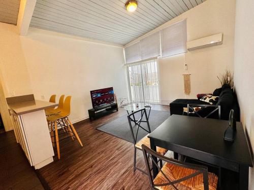 Middle of The Hollywood 1BD - Pool & Parking