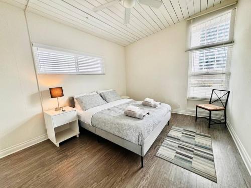 Middle of The Hollywood 1BD - Pool & Parking in Los Angeles, USA
