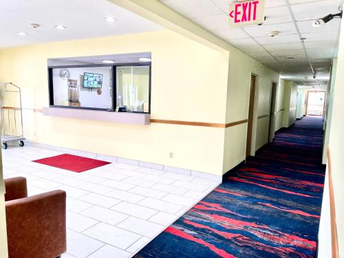 Heritage Inn & Suites