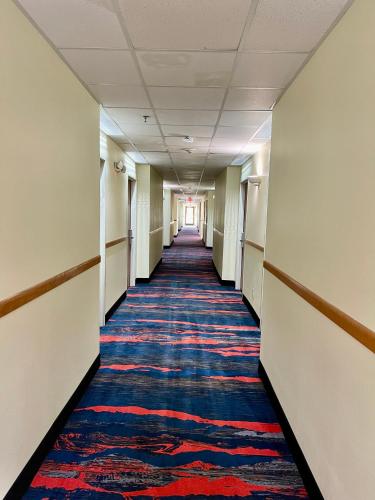 Heritage Inn & Suites