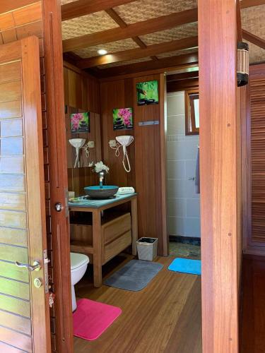 מקלחת, Oasis de Tendéa - Bali à Farino (Oasis de Tendea - Bali a Farino) in Farino