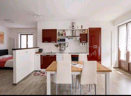 Iris home in Seppiana