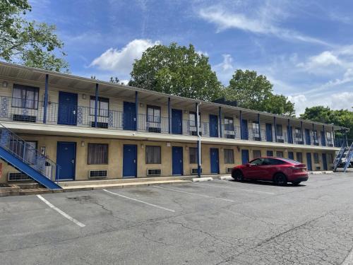 Budget Inn - Elizabeth, Nj — other in 427 Allen Street, Elizabeth US, 07202