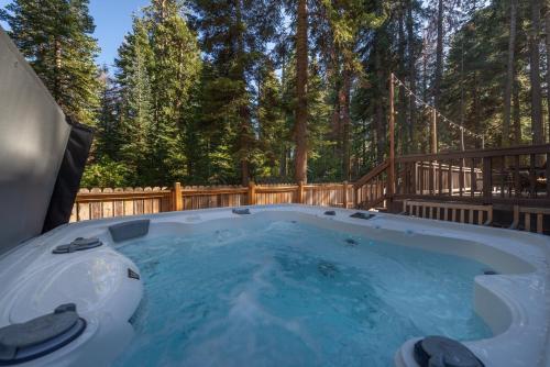 Cozy Pet-Friendly Cabin w Private Hot Tub Fenced In Yard Walk to HOA Beach & Pier