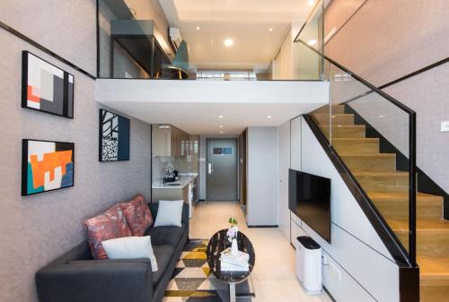 Duplex King Room image 9