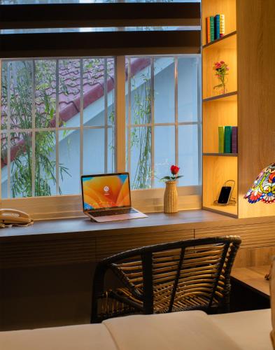 555443729 Aaron Boutique Hotel