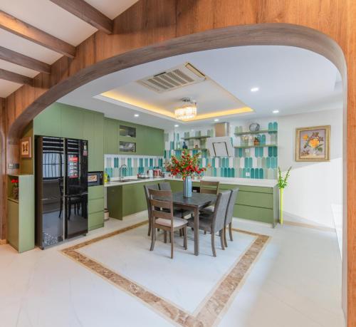 555443795 Aaron Boutique Hotel