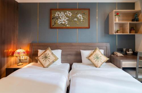 555443824 Aaron Boutique Hotel