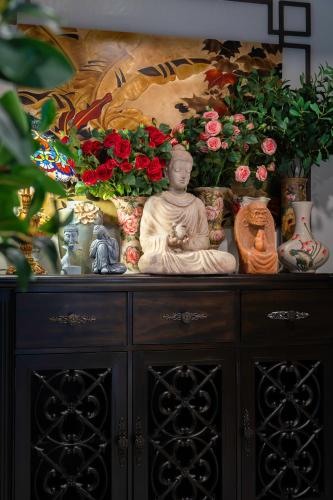 555443837 Aaron Boutique Hotel