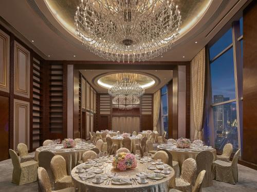 Futian Shangri-La, Shenzhen,Near to Shenzhen Convention&Exhibition Centre, Futian Railway Station