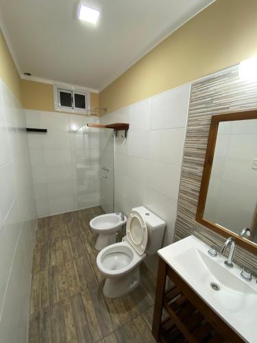 One-Bedroom Apartment image 3