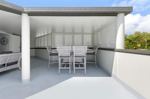 Superior Two-Bedroom Two-Bathroom Apartment image 1