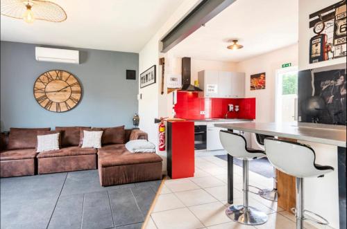 ヴィルヌーヴ=シュル=ロット Villa des palmiers 4つ星 シングルルーム スイート