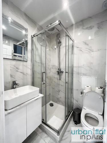 Urban Flat 24 - Charming Home in Paris - image 12