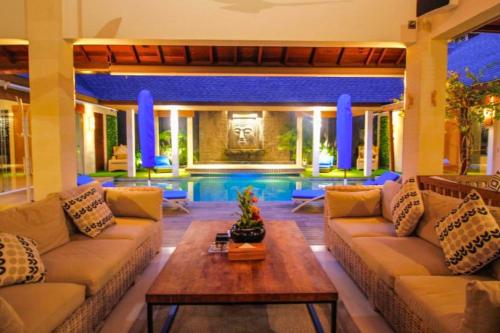 Fressia 3 BR Private Pool Villa AN12