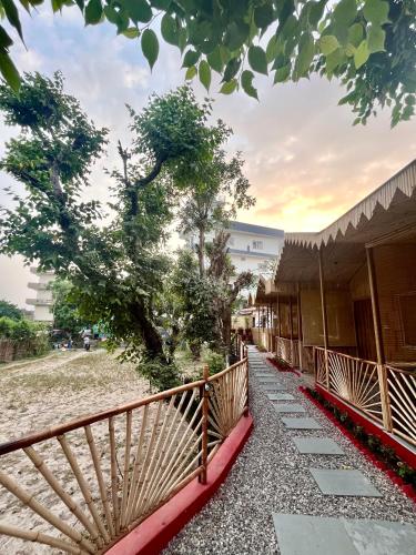 Bamboo Garden Cottages and Cafe