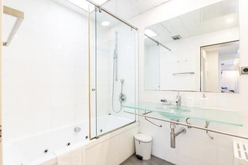 Apartment image 10
