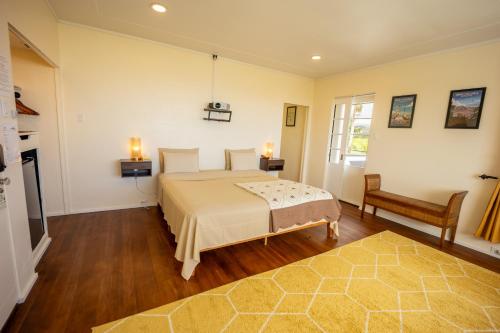 Hilltop Legacy Vacation Rental - image 6