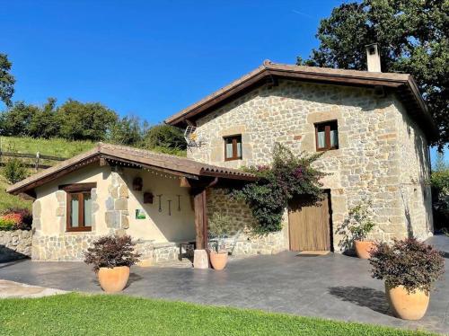 La Fontana, descubre Cabarceno y Cantabria in 比利亞卡列多 