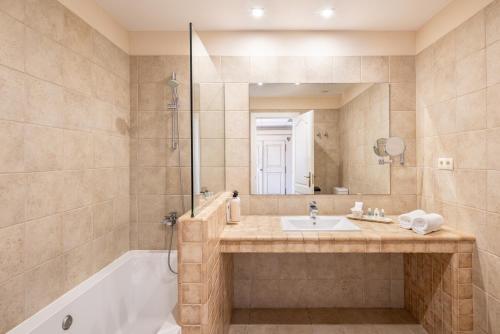 Hotel BlauMar Llafranch - image 12