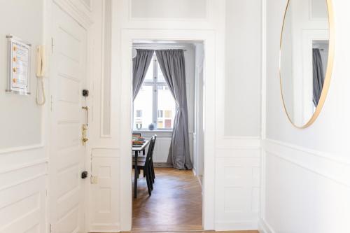 Large Apartment with Canal View in Central CPH City, Kodaň (fotografie 10)