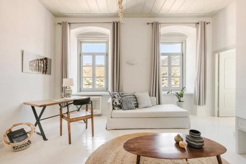 Hydra Hotel - image 9