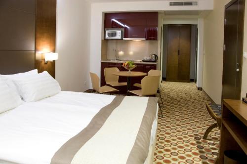 Central Hotel Sofia - image 7