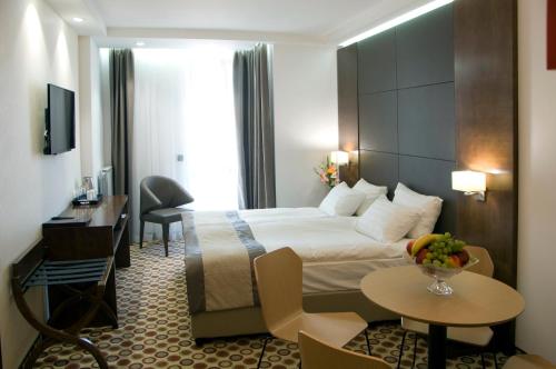 room detail thumbnail 0