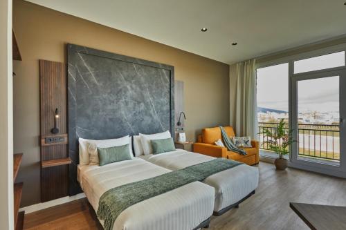 . Apartamentos Silken Fontibre Iberia & Spa