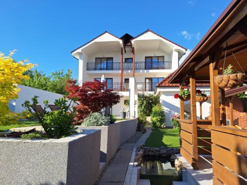 TREND - cazare, gradina, piscina, Arad (foto 7)