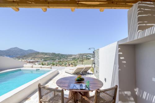 Solus Suites Milos