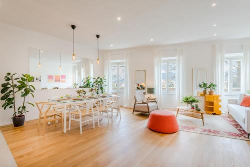 Casa Daria, Modern 4 Bedrooms Apartment in Lucca