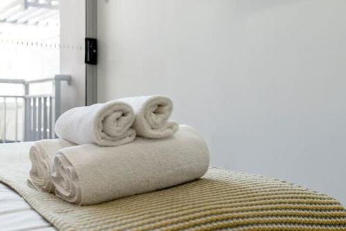 Brand New Studio Surry Hills - Excellent Location - image 3