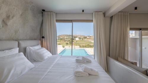 Solus Suites Milos