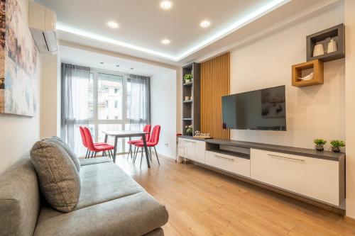 Zenith Apartment by Flat Manаger, Sofie