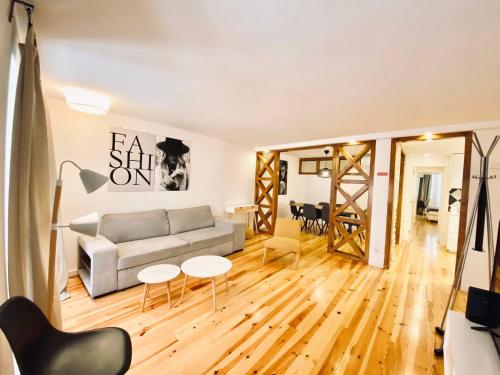 MY LX FLAT Stylish Apartment in Santa Catarina, Lisbon