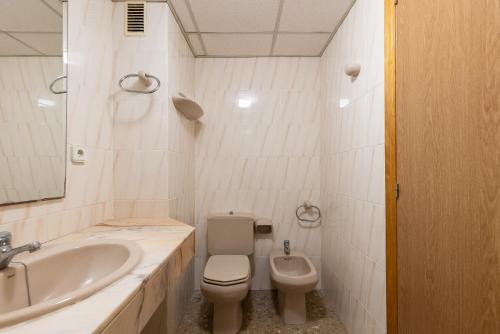 Two-Bedroom Apartment image 6