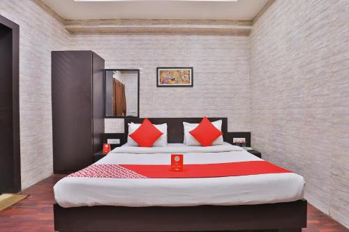 OYO Hotel S K