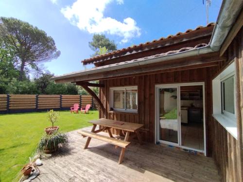 La cabane n°20, Plage à pieds