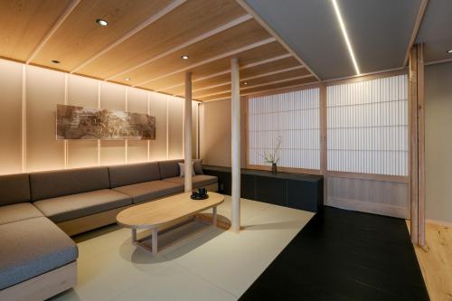 Two-Bedroom Villa image 10